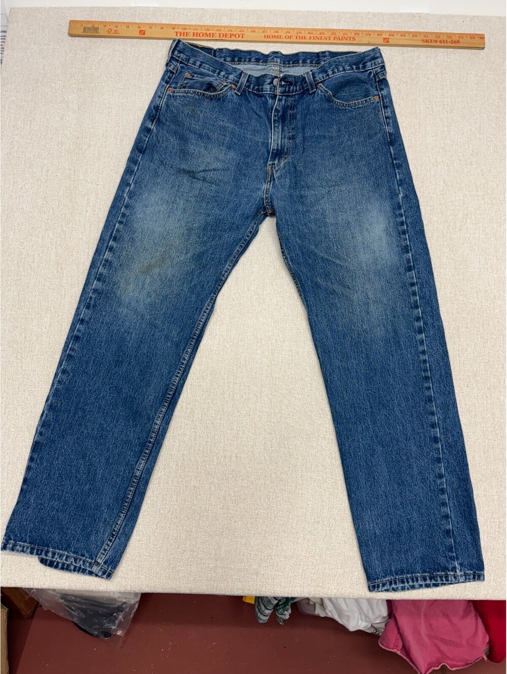 Levi's 505 Regular Fit Mens Jeans Size 38x32 Medium Wash Straight Leg Denim